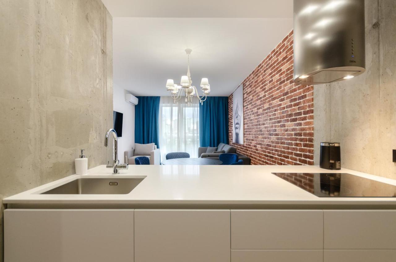 Petrovdom 12-95 Loft Apartments At Rc Kvartet, 16Г Vasyl Lypkivskyi Street Kiev Eksteriør billede