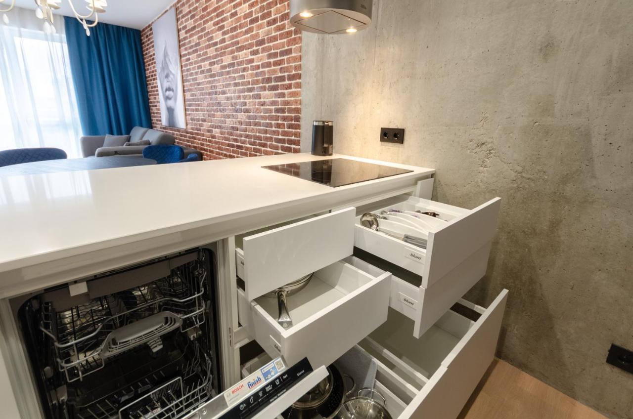 Petrovdom 12-95 Loft Apartments At Rc Kvartet, 16Г Vasyl Lypkivskyi Street Kiev Eksteriør billede